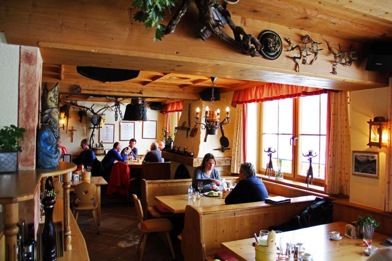 Hotel Garni - Restaurant Kaminstube Sankt Anton am Arlberg Exteriér fotografie