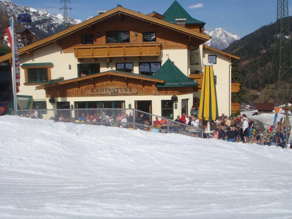 Hotel Garni - Restaurant Kaminstube Sankt Anton am Arlberg Pokoj fotografie