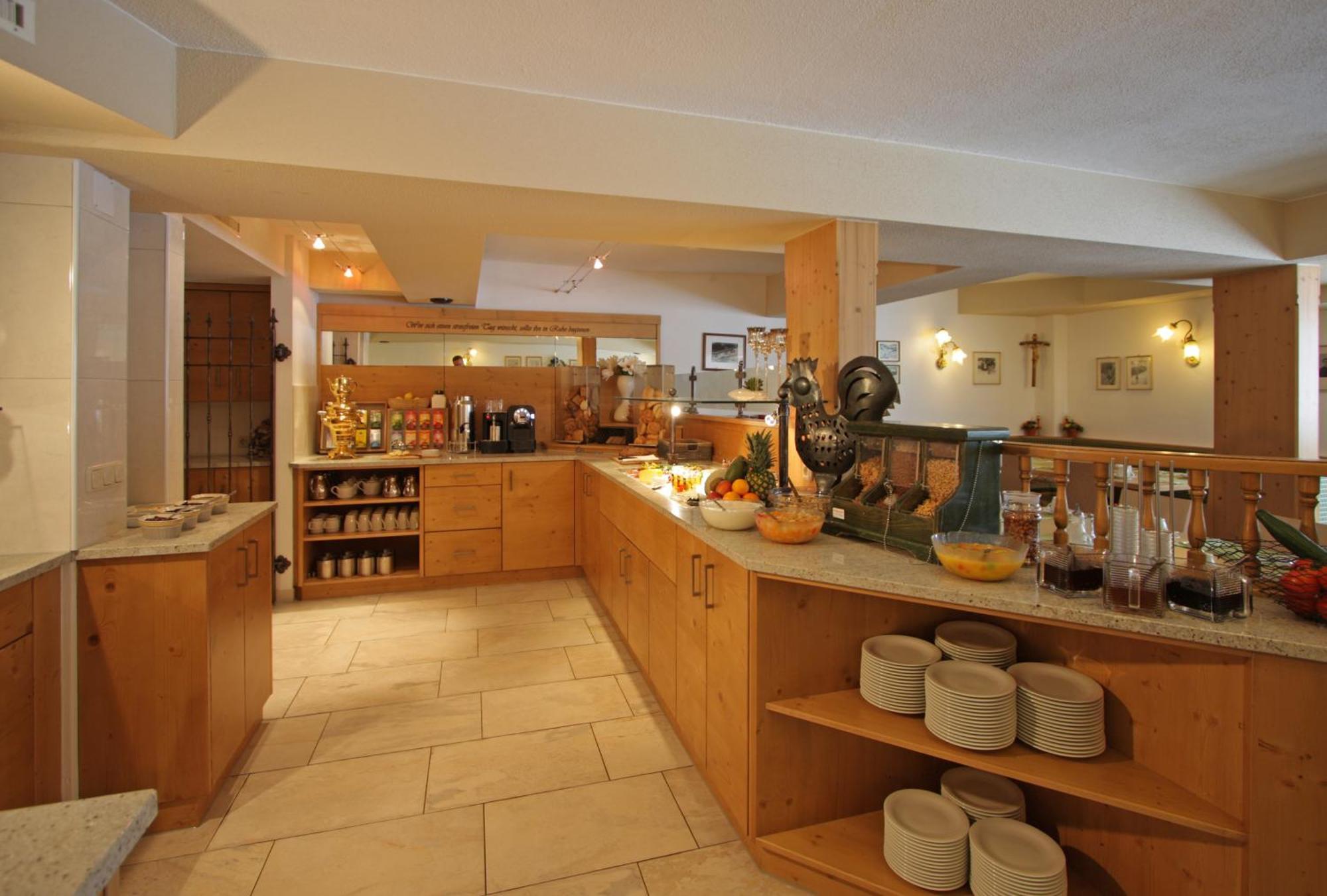 Hotel Garni - Restaurant Kaminstube Sankt Anton am Arlberg Exteriér fotografie